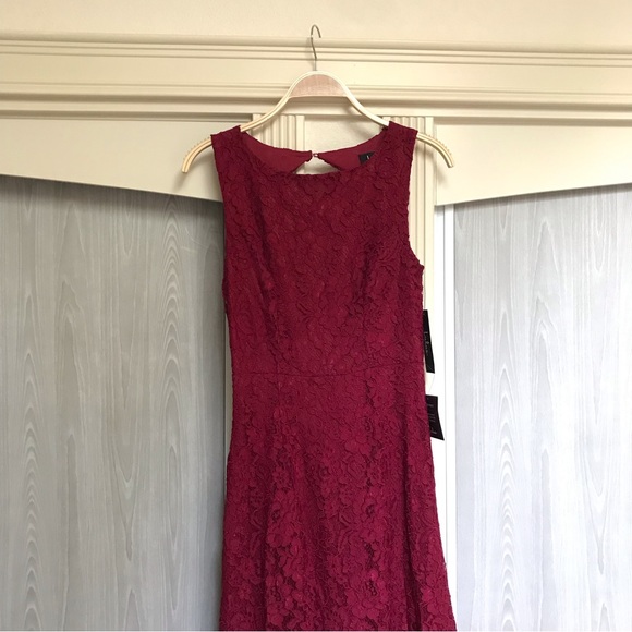 NWT Lulus Brilliant Babe Wine Red Lace Maxi Dress sz S - Picture 6 of 11